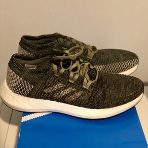 Adidas pureboost go. Green. Men size 8.5